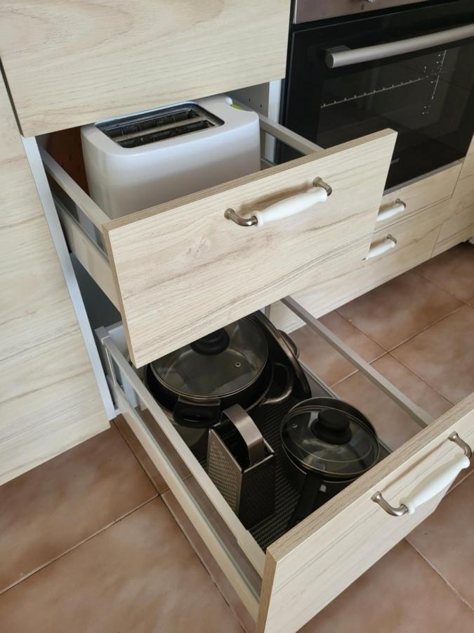 Studio With Garden 阿罗纳 外观 照片