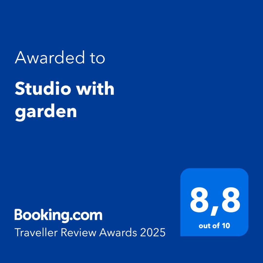 Studio With Garden 阿罗纳 外观 照片
